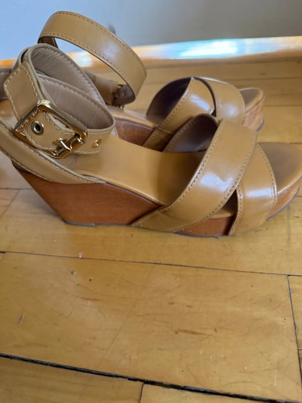 Tory Burch Tan Leather Wood Wedge Sandals s6